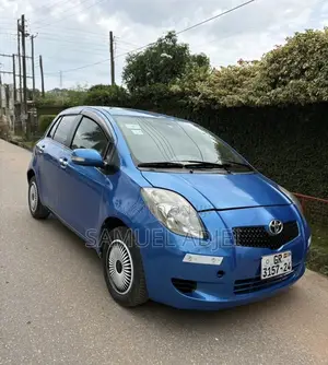 Toyota Vitz 2010 Blue