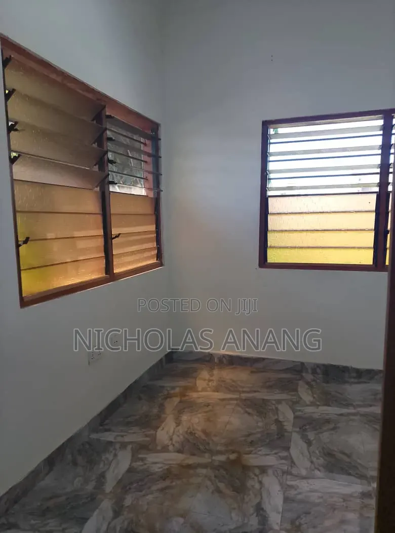 1bdrm Apartment in The Dorns Properties, New Town for rent
