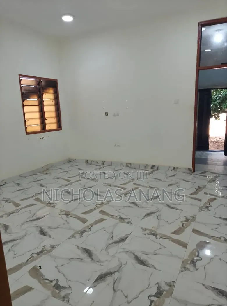 1bdrm Apartment in The Dorns Properties, New Town for rent