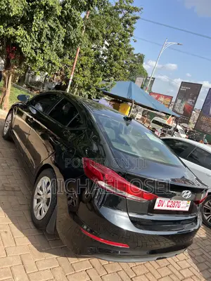 Hyundai Elantra 2018 Black