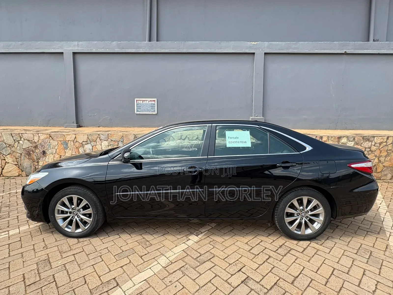 Toyota Camry 2016 Black