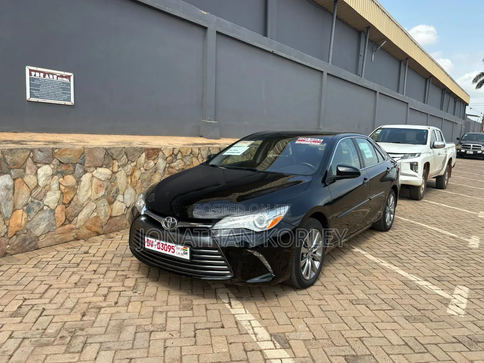 Toyota Camry 2016 Black