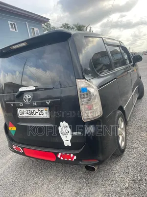 Toyota Voxy 2013 Black