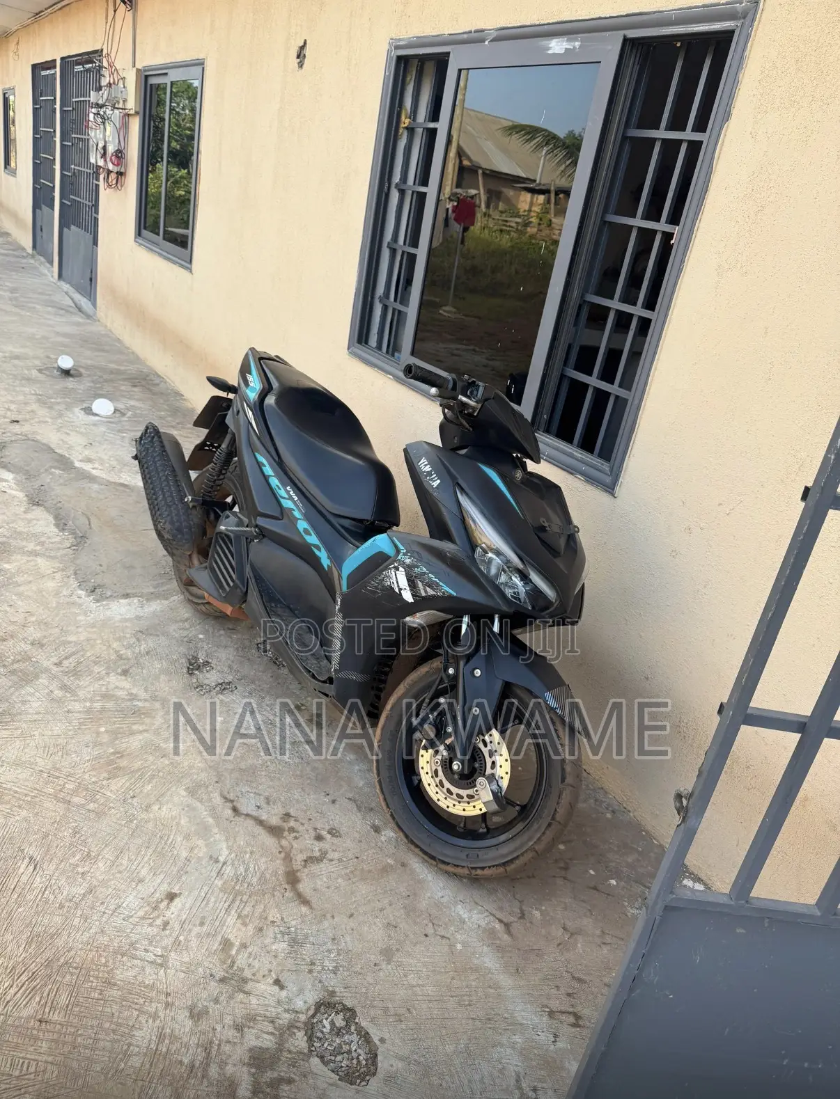 Yamaha 2021 Black