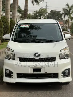 Toyota Voxy 2012 White