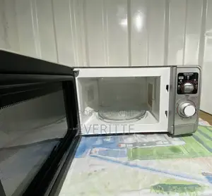 Sharp Microwave Oven – Very Neat (Accra)