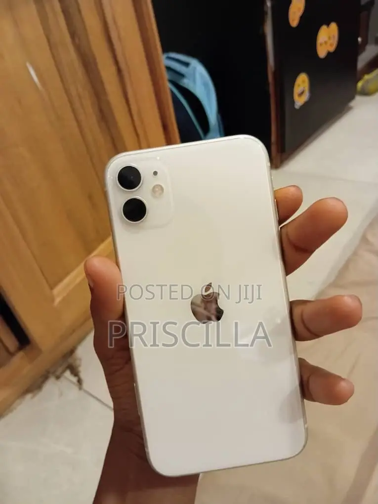 Apple iPhone 11 64 GB White