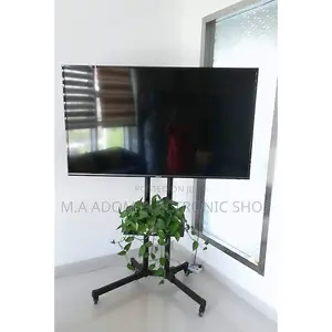 Trolley With Rolling Tyres For Led 32”-70”