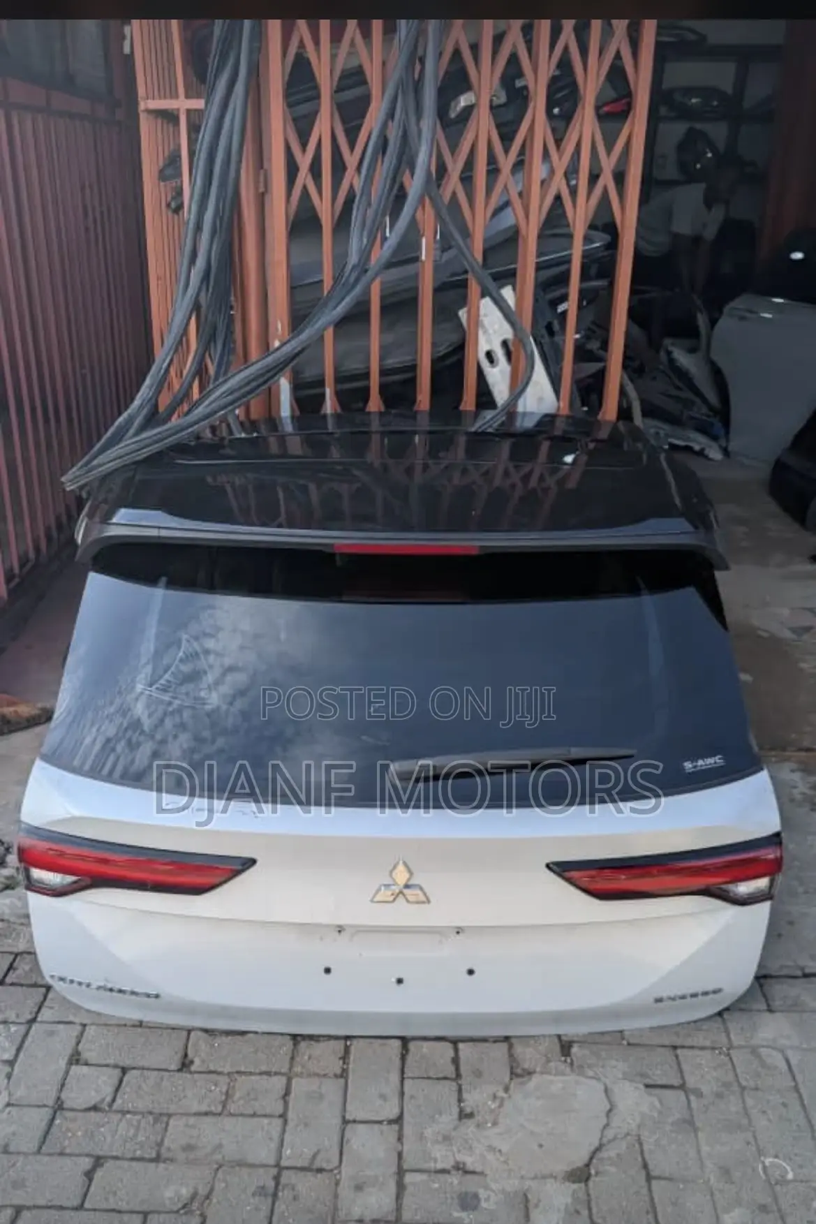 Mitsubishi Outlander 2023-2025 Boot Complete