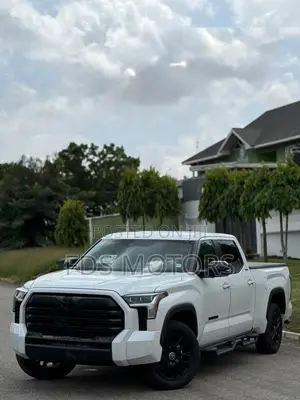 Toyota Tundra Limited Double Cab 6.5' Bed 2024 White