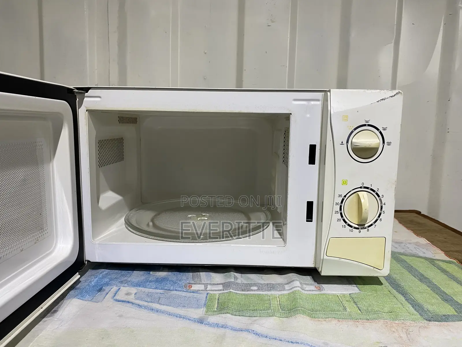 Very-Neat Daewoo 20l Microwave