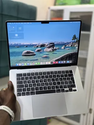 Laptop Apple MacBook Air 2024 M3 8GB Apple M3 SSD 256GB