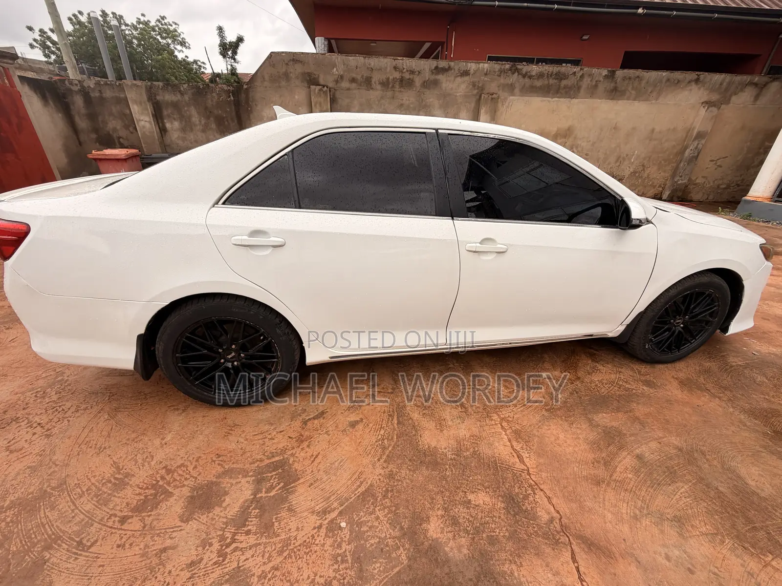 Toyota Camry LE 4dr Sedan (2.5L 4cyl 6A) 2014 White