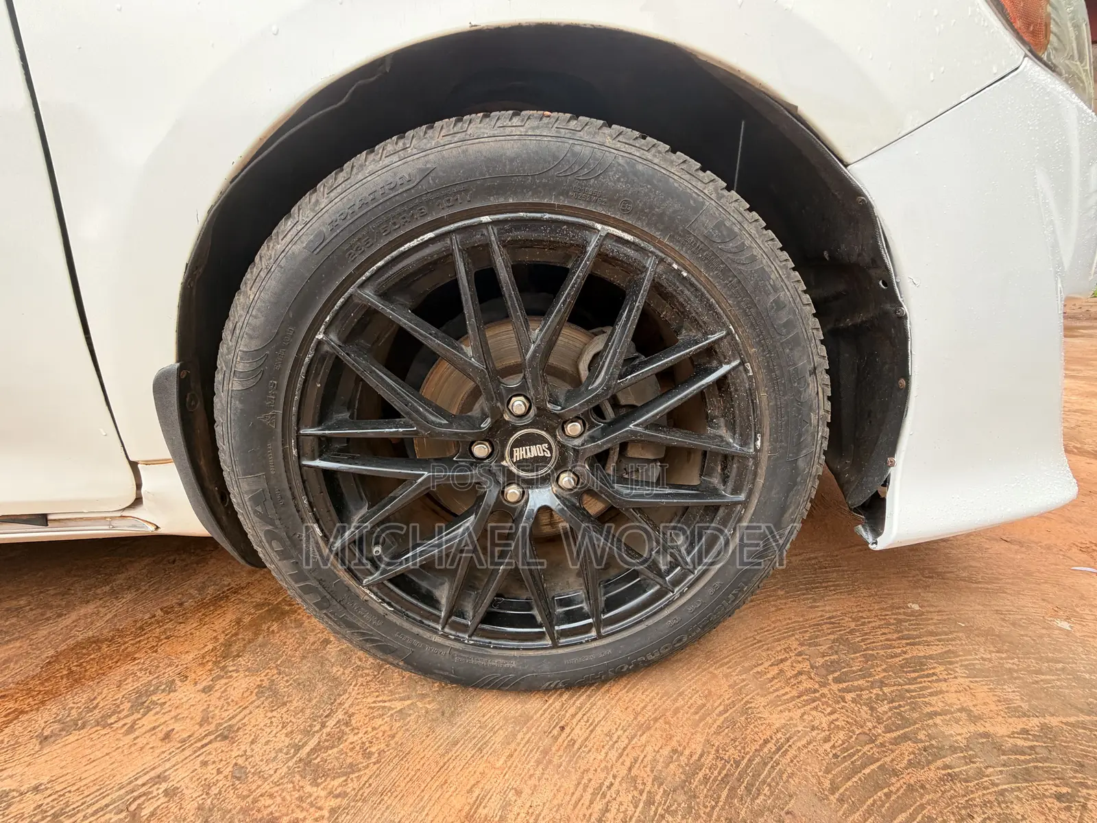 Toyota Camry LE 4dr Sedan (2.5L 4cyl 6A) 2014 White