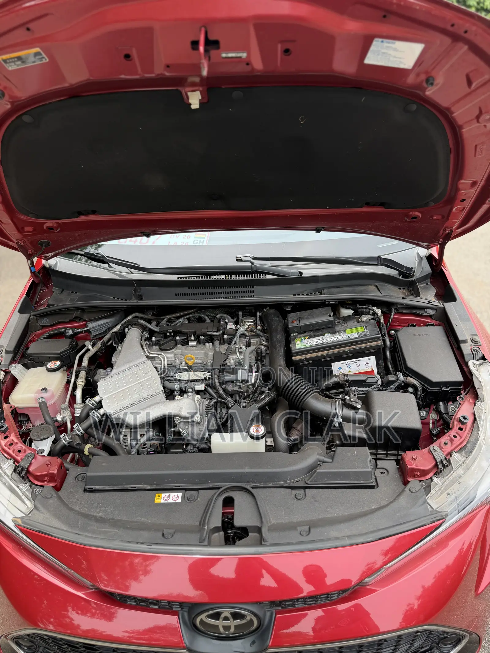 Toyota Corolla XLE 2020 Red