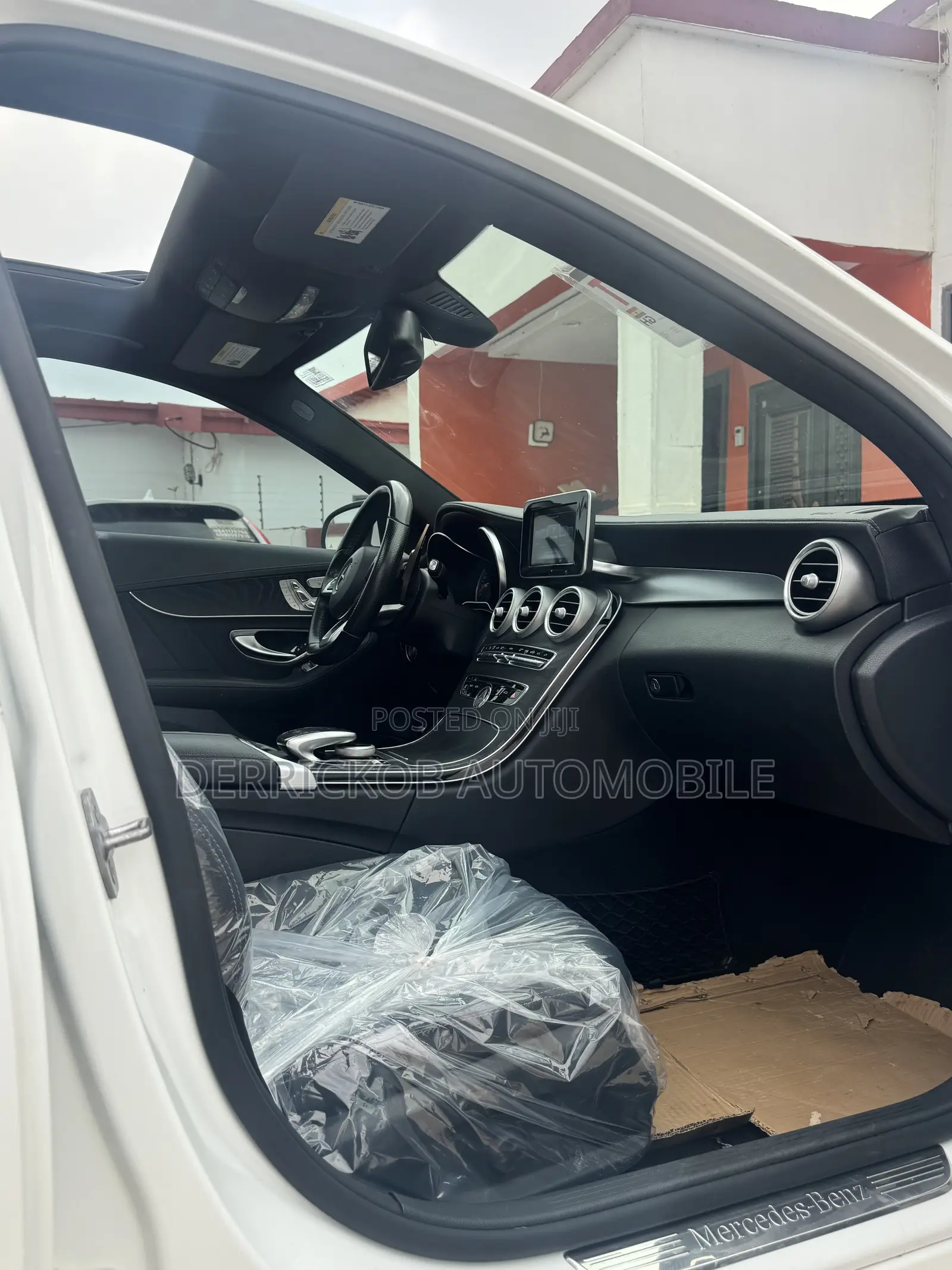 Mercedes-Benz C300 Sport Sedan RWD (2.0L 4cyl 7A) 2016 White