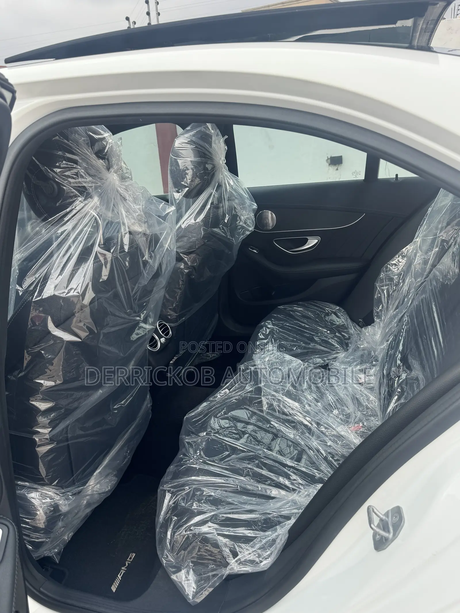 Mercedes-Benz C300 Sport Sedan RWD (2.0L 4cyl 7A) 2016 White