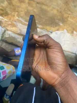 Apple iPhone 12 64 GB Blue