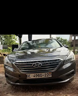 Hyundai Sonata Sport 4dr Sedan (2.4L 4cyl 6A) 2015 Gray