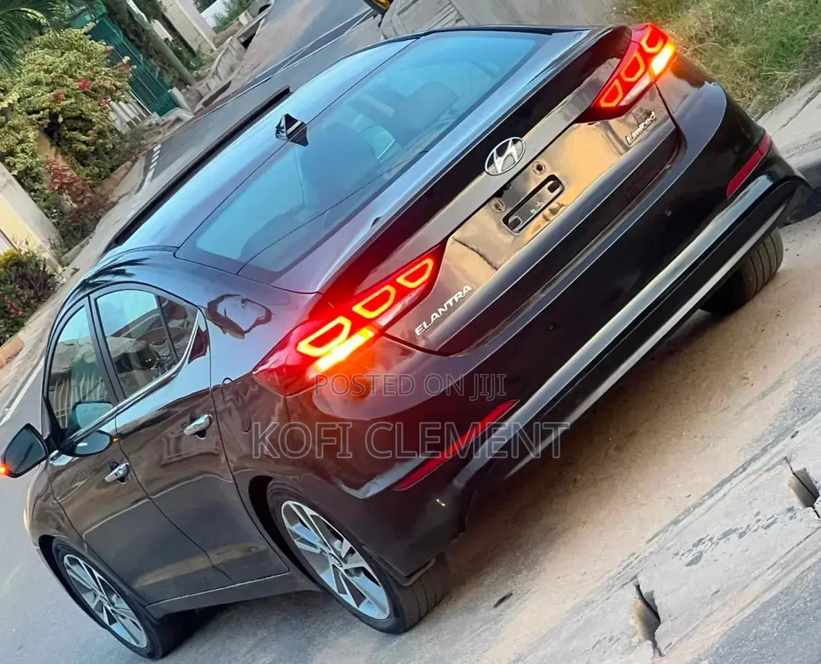 Hyundai Elantra 2017 Black