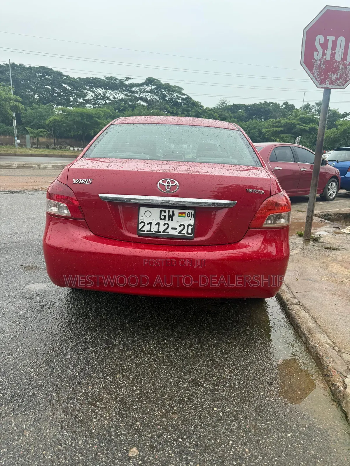 Toyota Yaris Base Hatchback 5dr 2010 Red