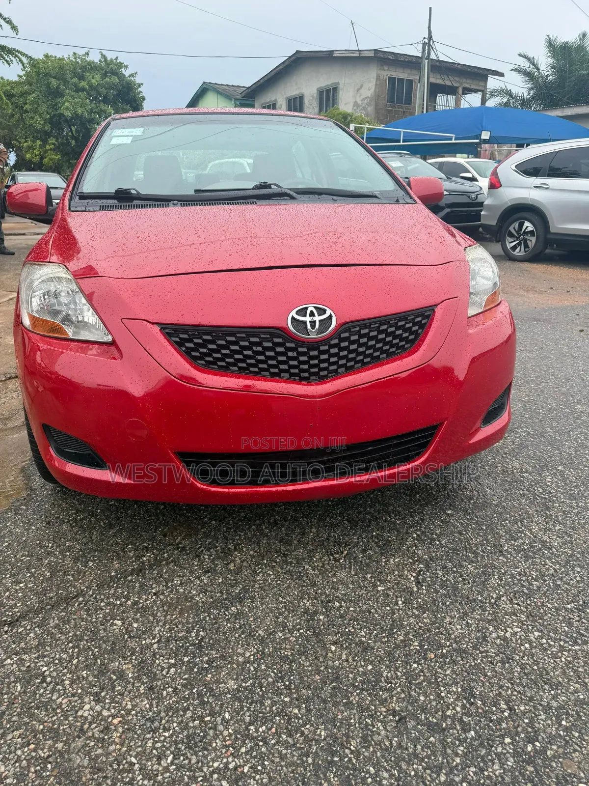 Toyota Yaris Base Hatchback 5dr 2010 Red