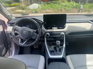 Toyota RAV4 XLE Premium AWD 2023 Red