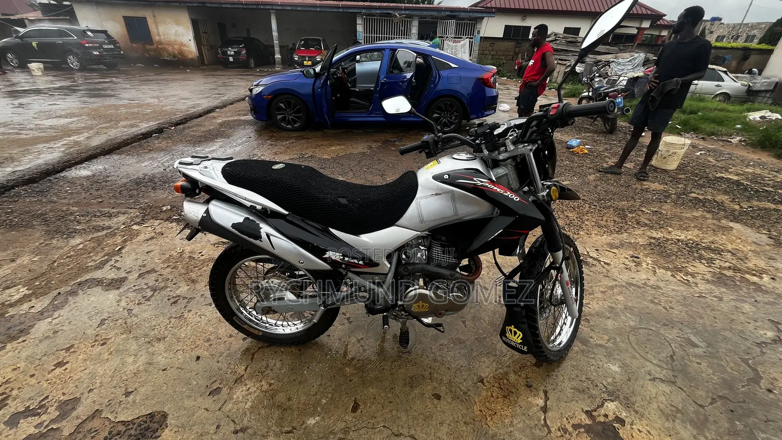 Royal Motorcycle 2025 Black