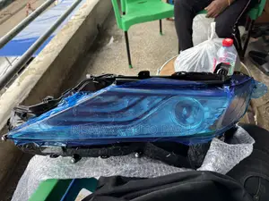 Toyota Camry 2018 2019 2020 2021 2022 2023 2024 Headlight