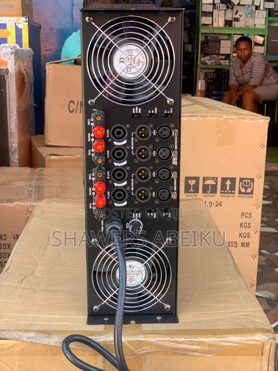E v Amplifier