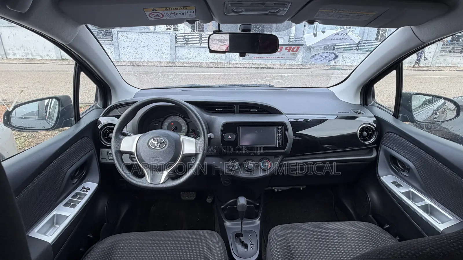 Toyota Vitz 1.0 FWD 5dr 2016 Black
