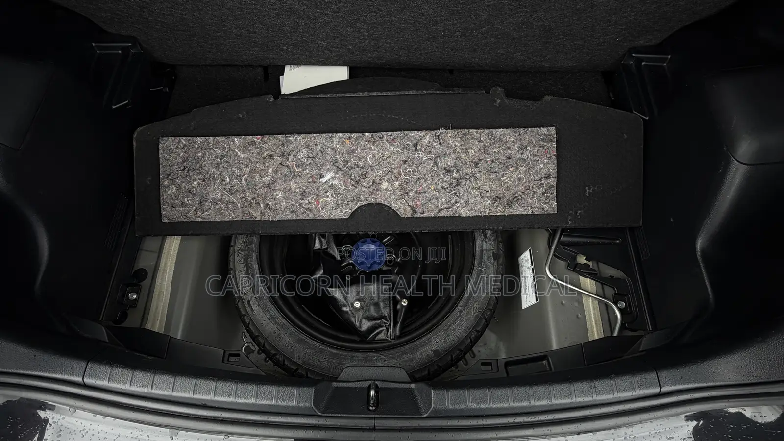 Toyota Vitz 1.0 FWD 5dr 2016 Black