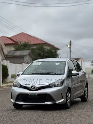 Toyota Vitz 1.3 AWD 5dr 2016 Silver