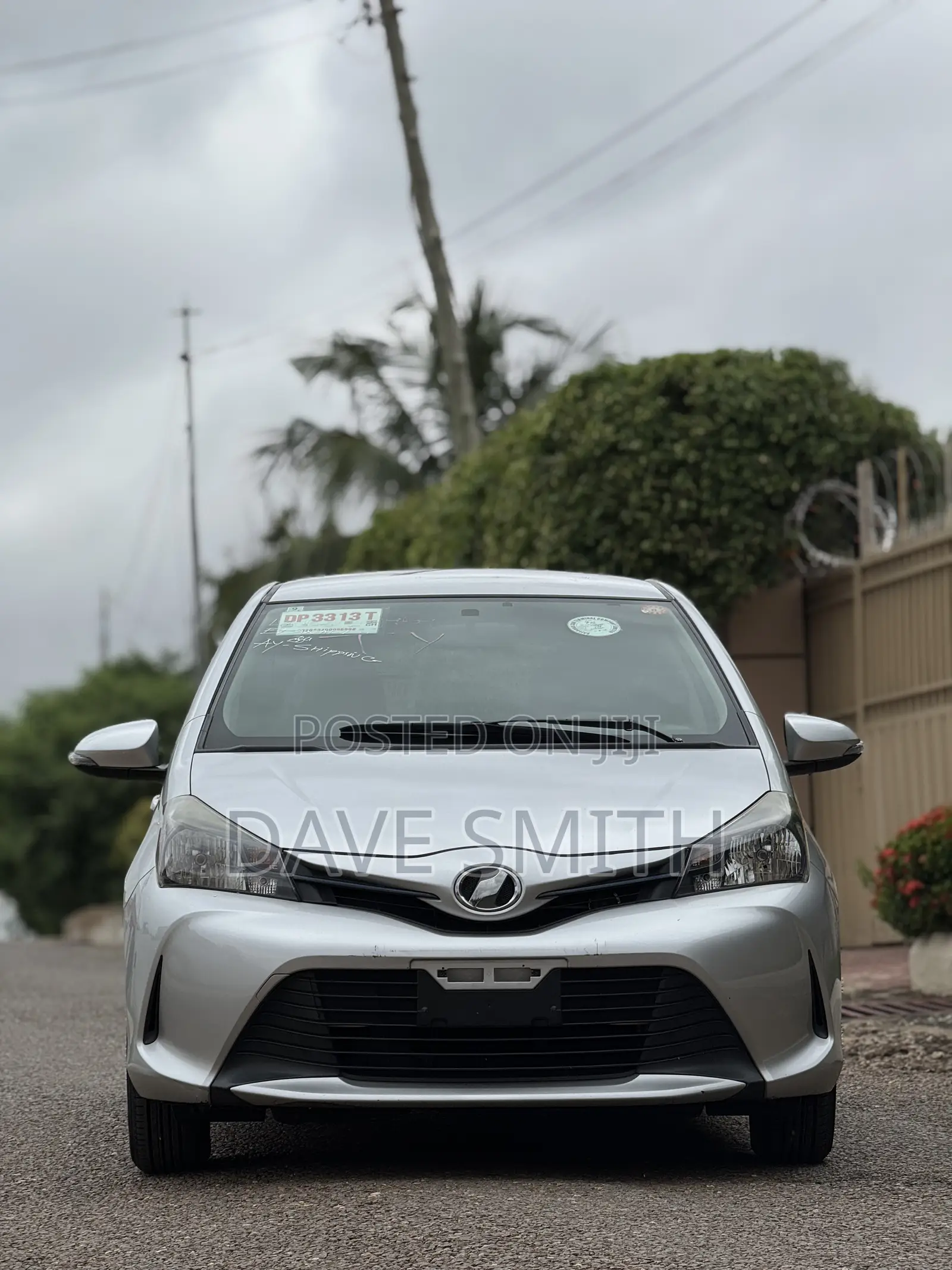 Toyota Vitz 1.3 AWD 5dr 2016 Silver
