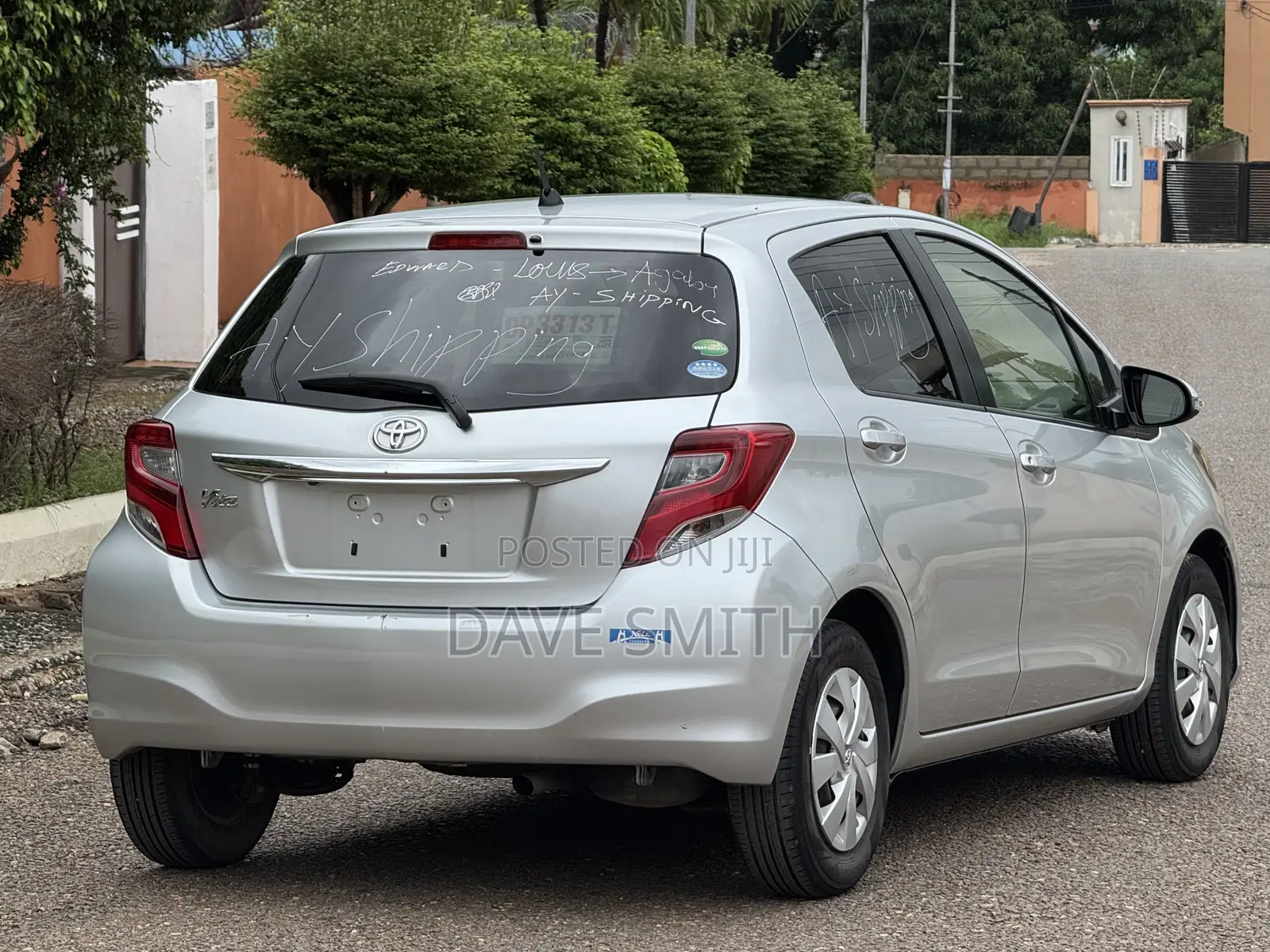 Toyota Vitz 1.3 AWD 5dr 2016 Silver