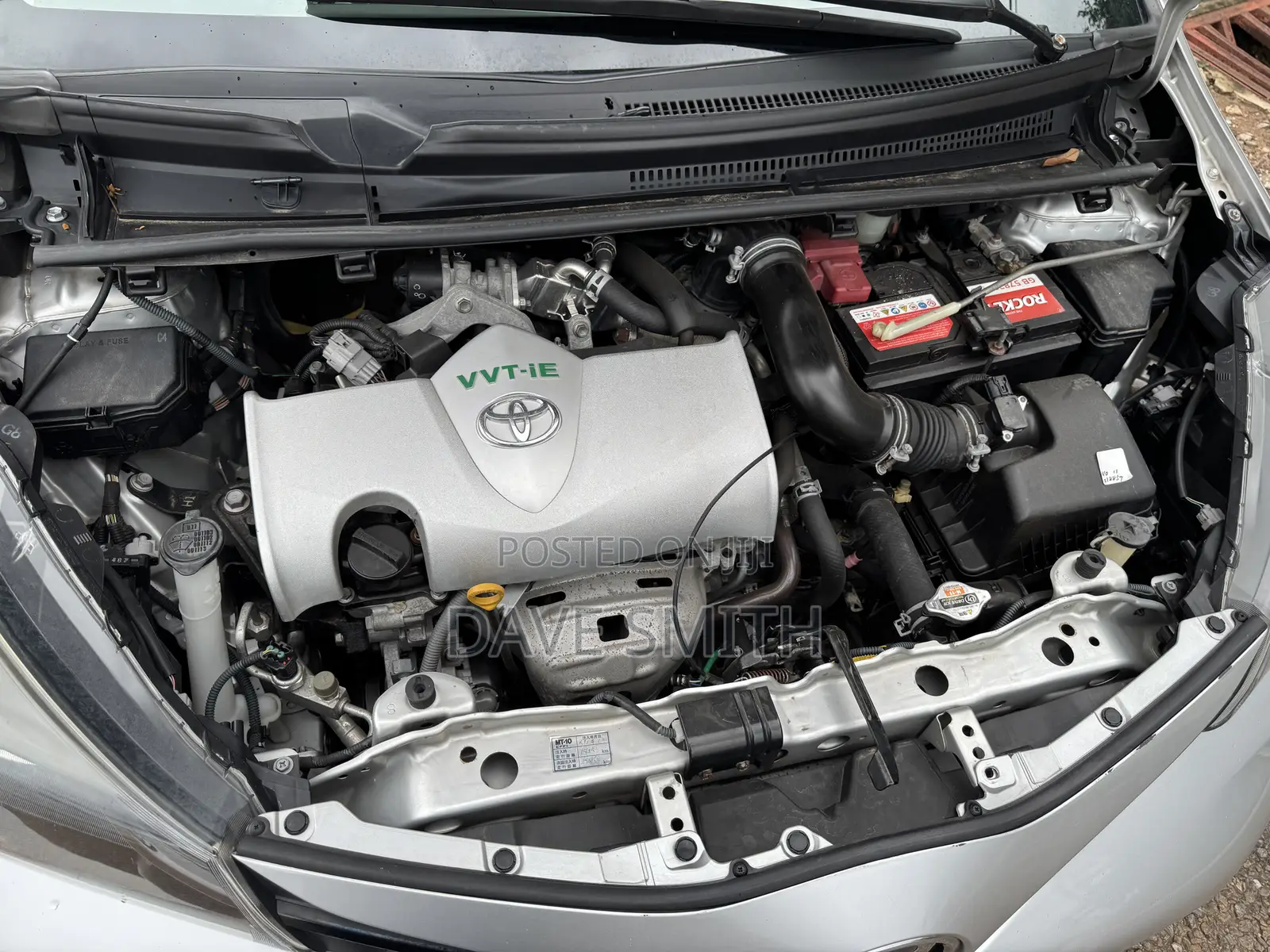Toyota Vitz 1.3 AWD 5dr 2016 Silver