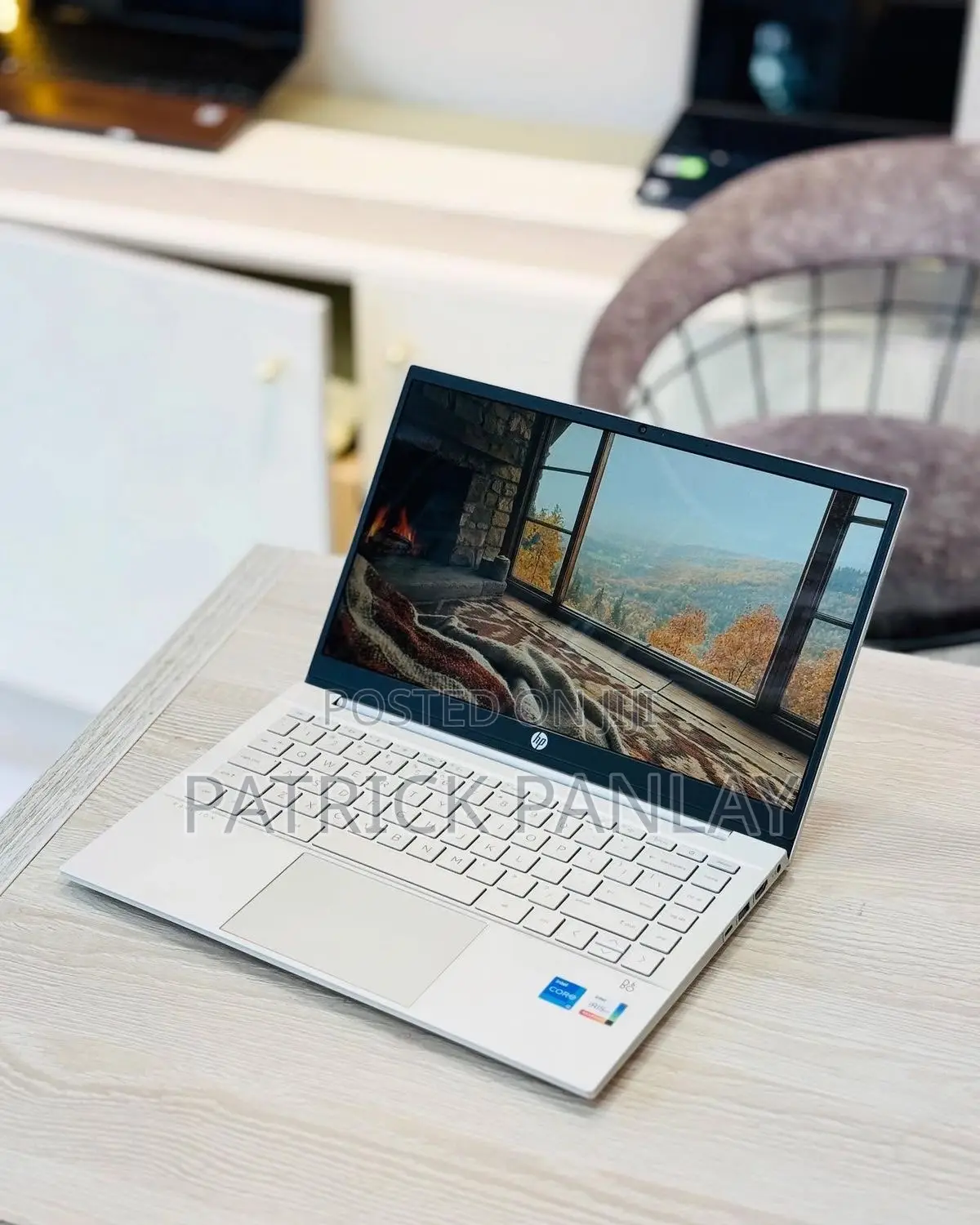 New Laptop HP 8GB Intel Core i5 SSHD (Hybrid) 256GB