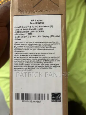 New Laptop HP 8GB Intel Core i5 SSHD (Hybrid) 256GB