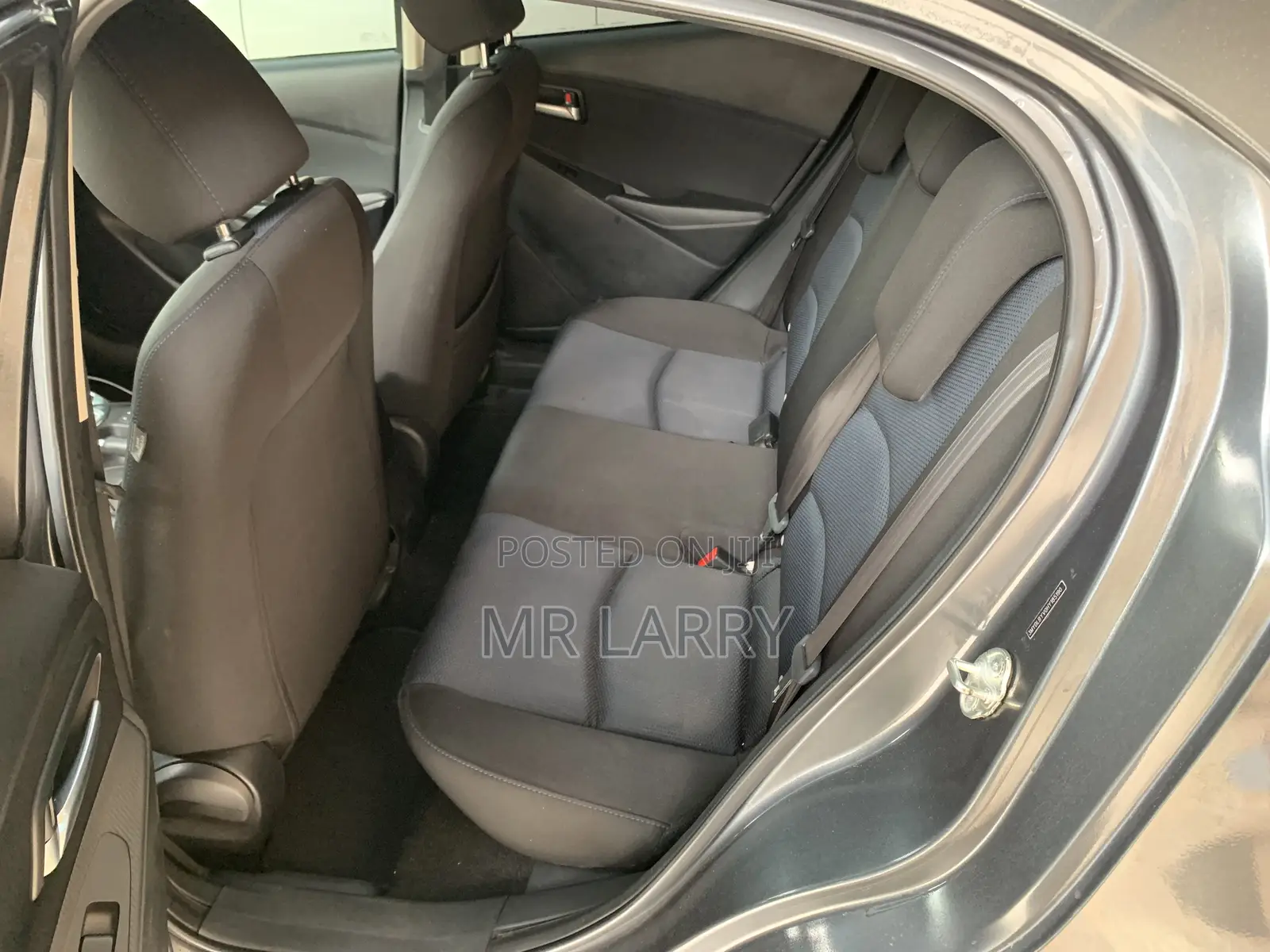 Toyota Yaris 2017 Black