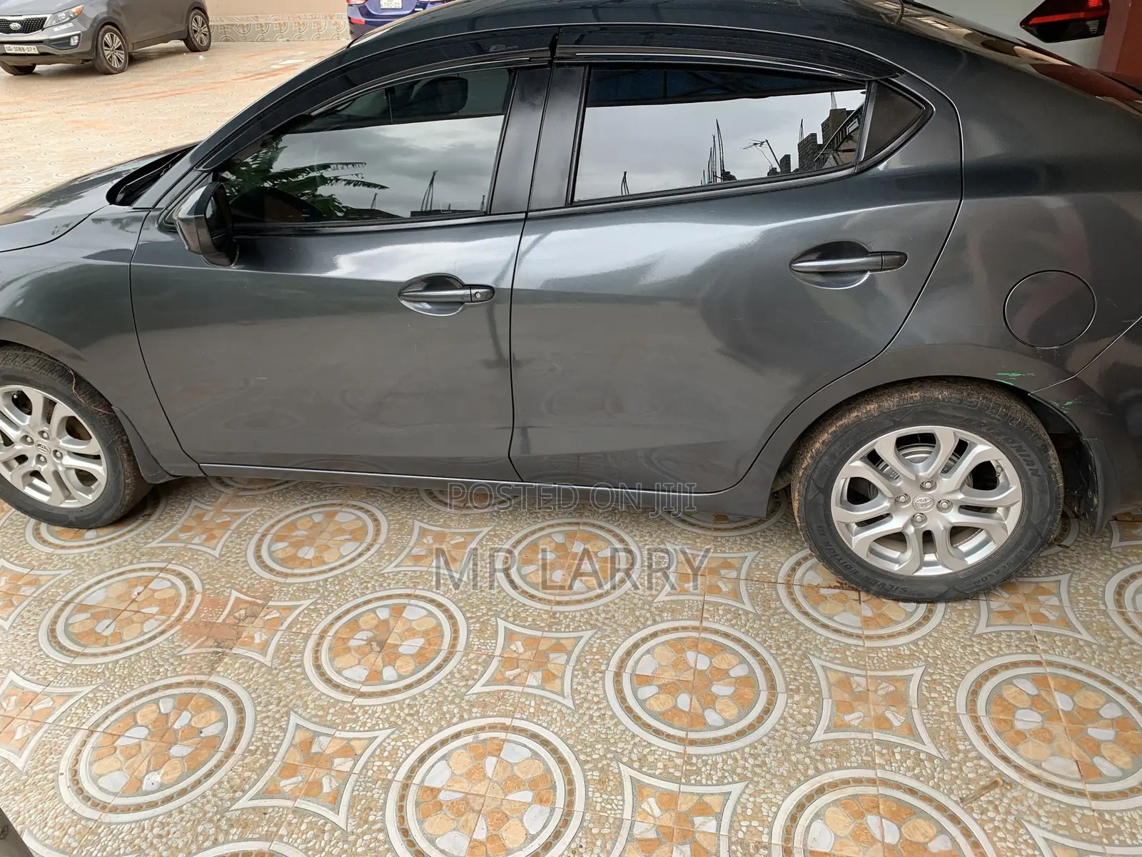 Toyota Yaris 2017 Black