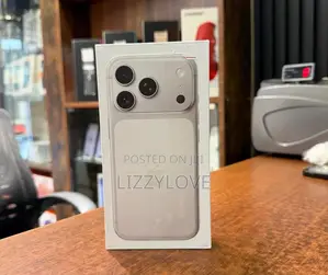 New Apple iPhone 17 Pro Max 256 GB White