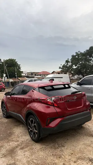 Toyota C-HR 2020 Red