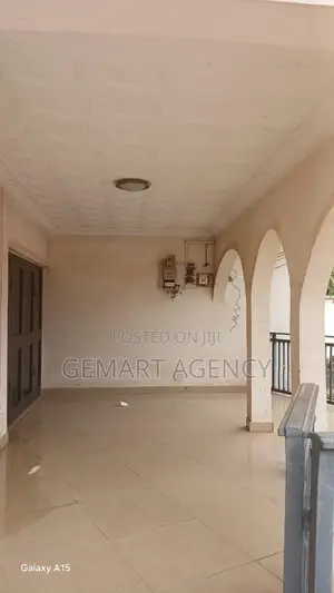 9bdrm House in Taifa Burkina for rent