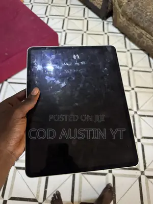 Apple iPad Pro 12.9 (2022) 128 GB Gray