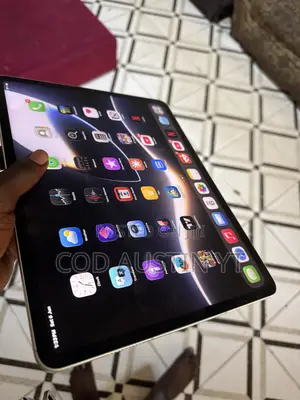 Apple iPad Pro 12.9 (2022) 128 GB Gray