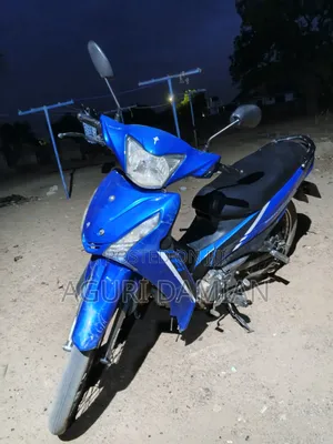 Yamaha 2022 Blue
