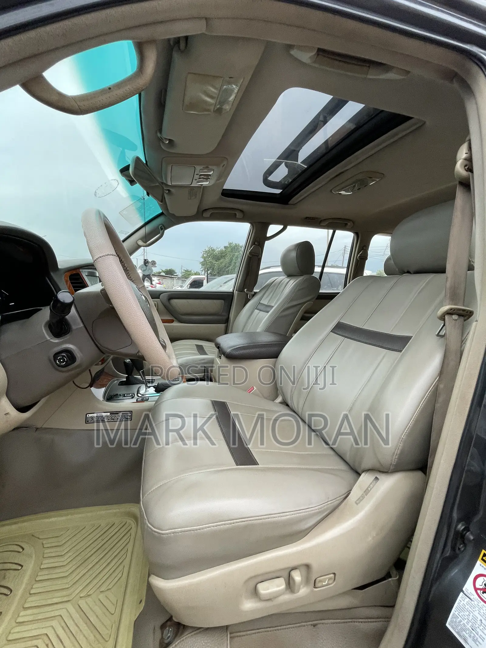 Toyota Land Cruiser 2004 Gray