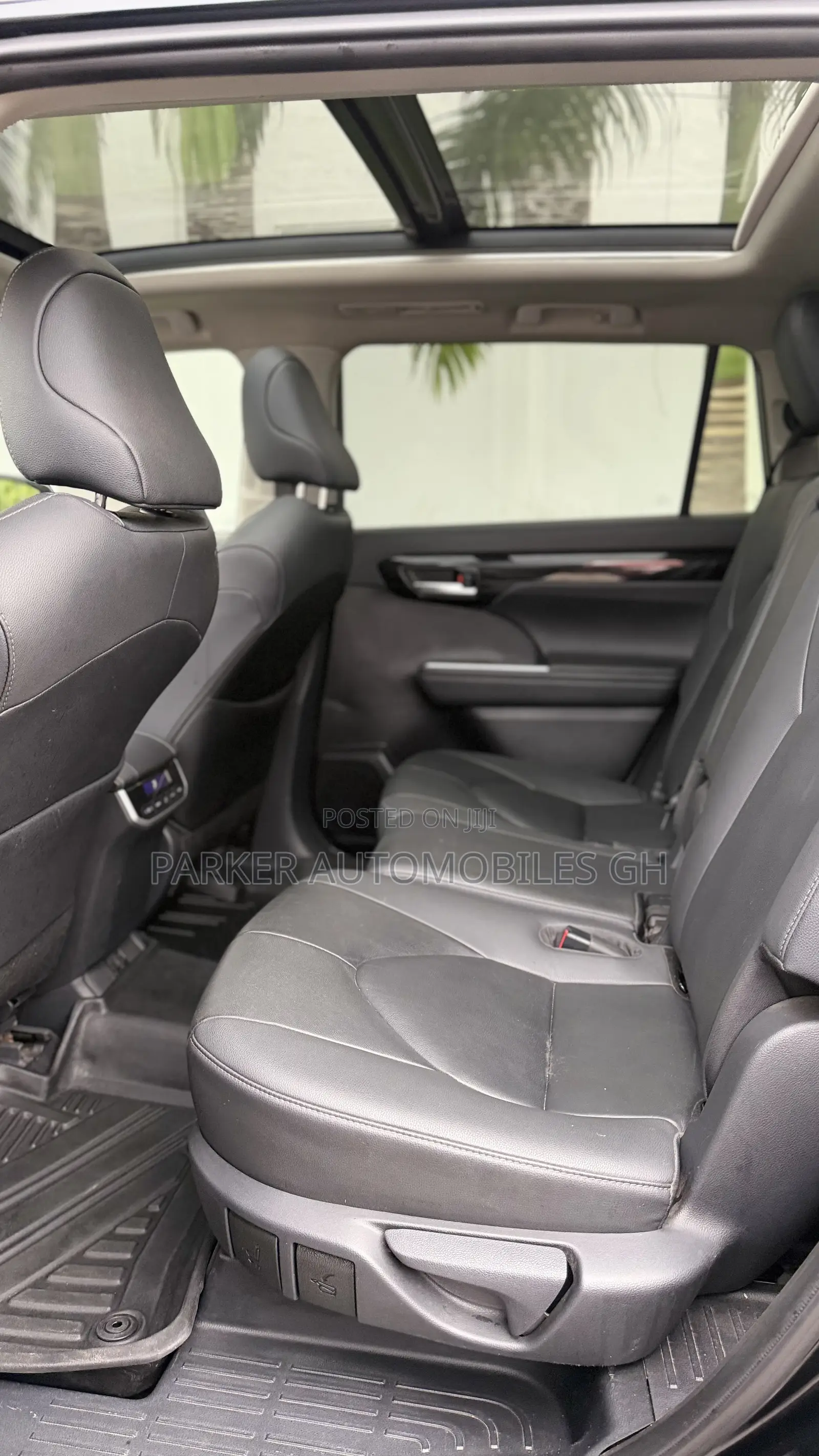 Toyota Highlander Limited AWD 2023 Black