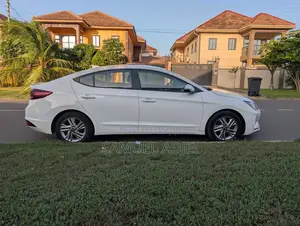 Hyundai Elantra 2020 White