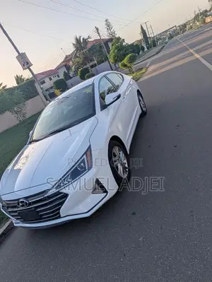 Hyundai Elantra 2020 White